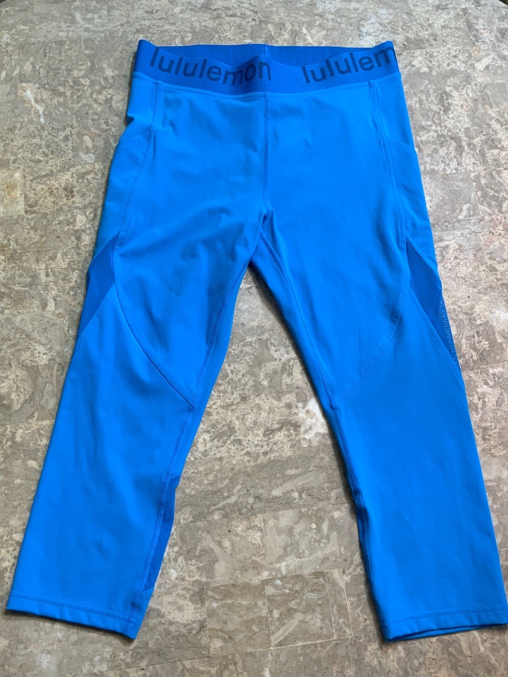 Lululemon Electric Blue Cropped Athletic Leggings - Picture 3 of 6